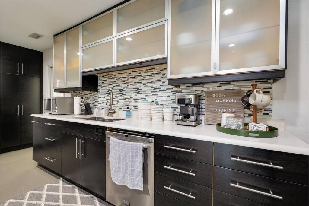 Villa Uf Sunshine House - Patio & Bbq - Chef Kitchen - Ev Car Station - Upscale Neighborhood! à Gainesville Extérieur photo